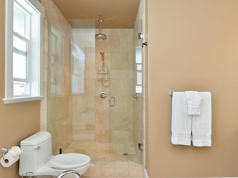 Upper main level Master bedroom ensuite. 