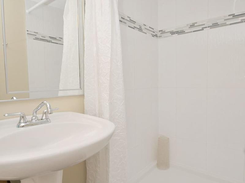 Full bathroom on the main floor.