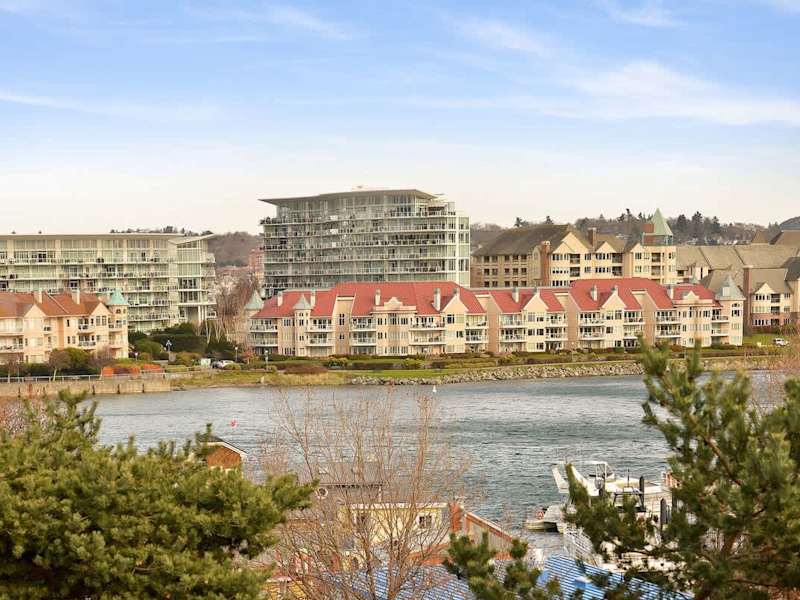 Inner Harbour balcony views. 