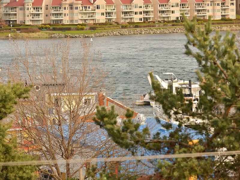 Inner Harbour balcony views. 