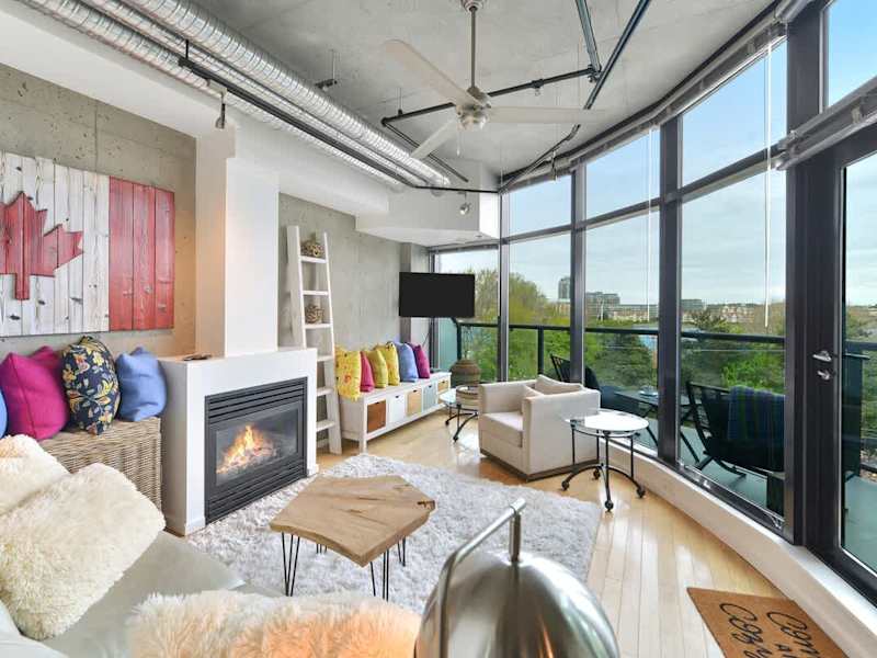 Well appointed and comfortable living room.