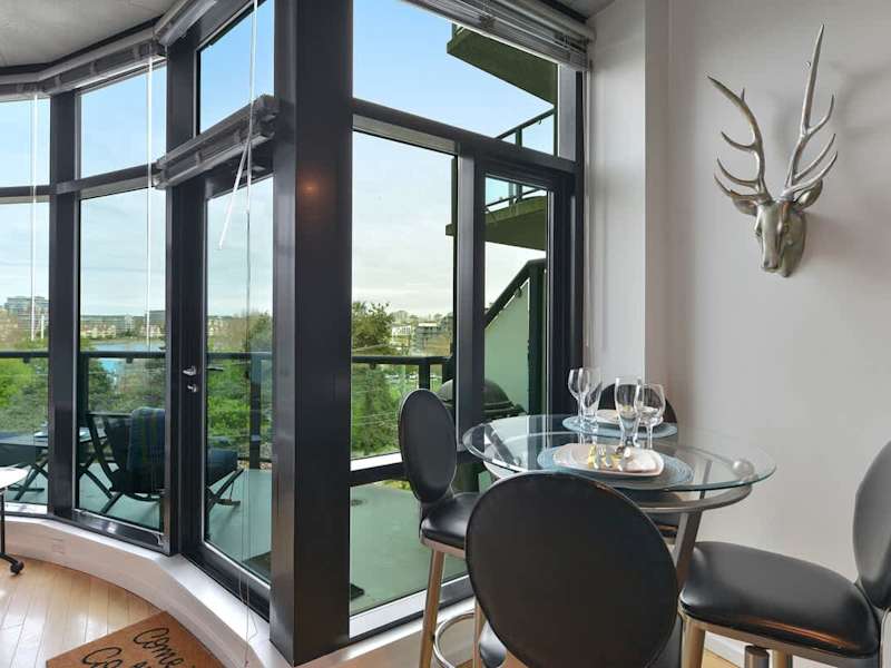 Dining with a view.