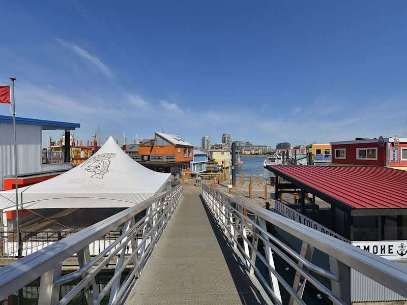 Just steps away from Fisherman's Wharf. 