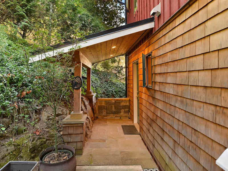Outdoor path to the main entrance.