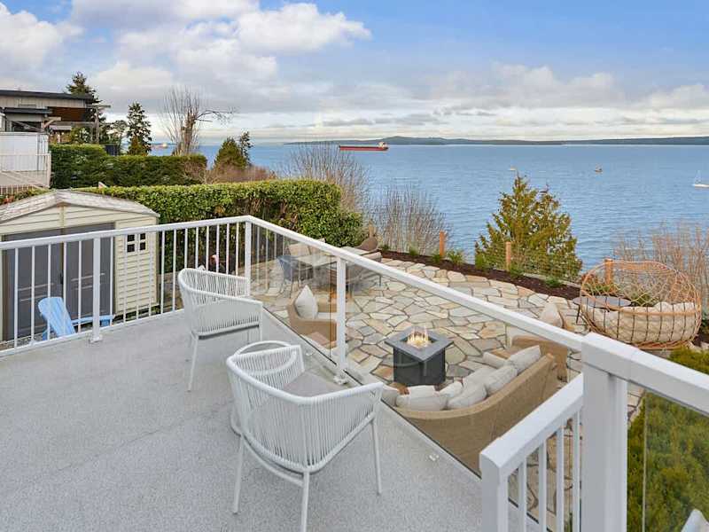 Outdoor deck space.