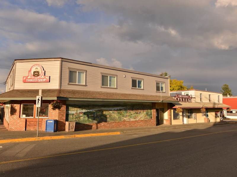 Explore the quaint shops in Chemainus.