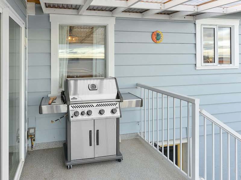 BBQ Grill on the deck.