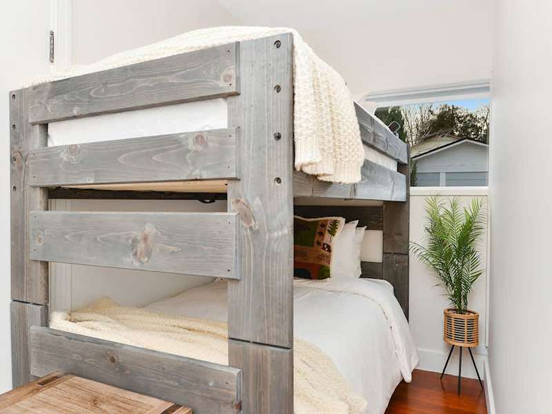 Third bedroom with single bunks.