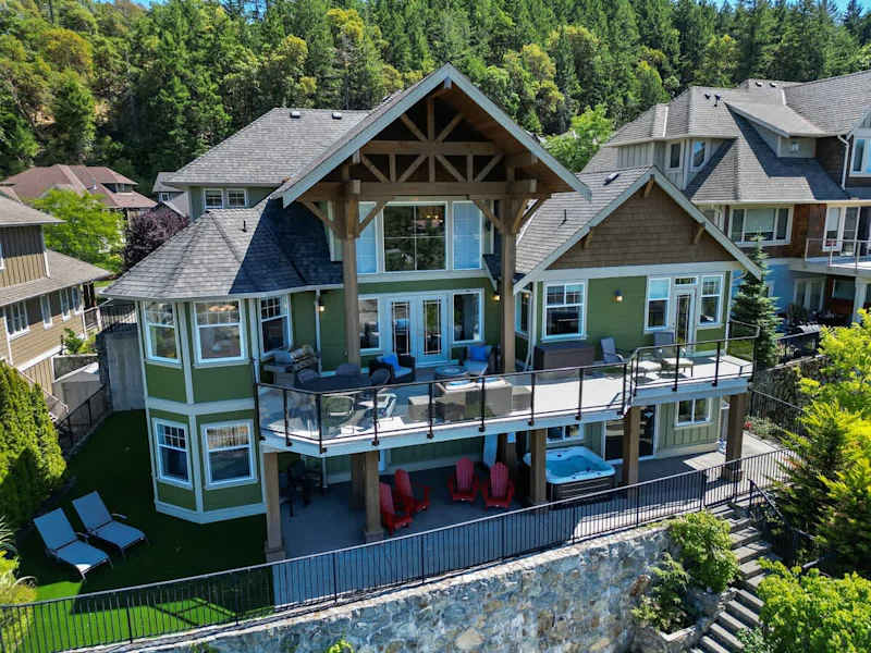 Mount Finlayson View Villa. back, view, and garden terrace side.