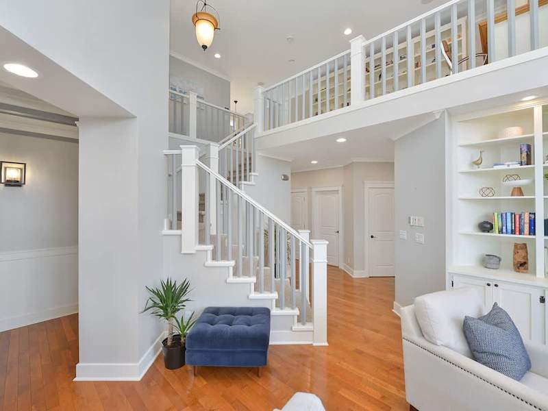 Main level staircase to the upper floor bedrooms.