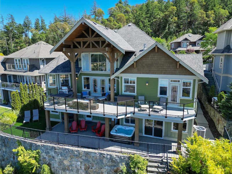 Mount Finlayson View Villa. back, view, and garden terrace side.