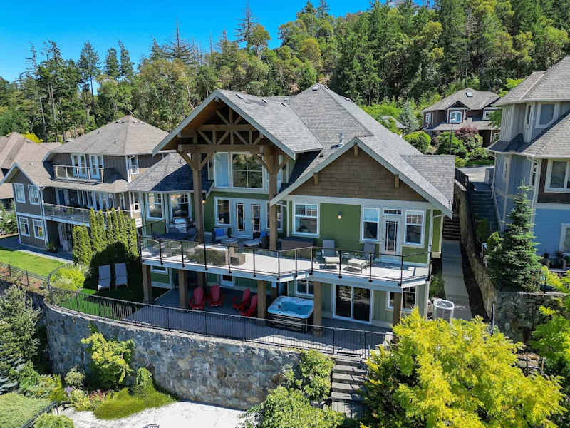 Mount Finlayson View Villa. back, view, and garden terrace side.