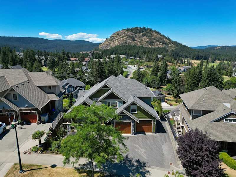 Mount Finlayson View Villa front side.