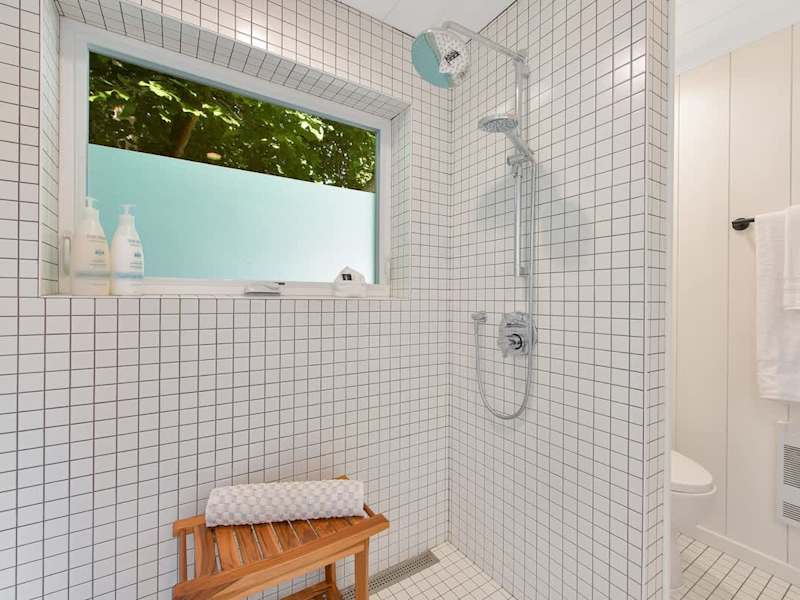 Inside the studio cottage bathroom.