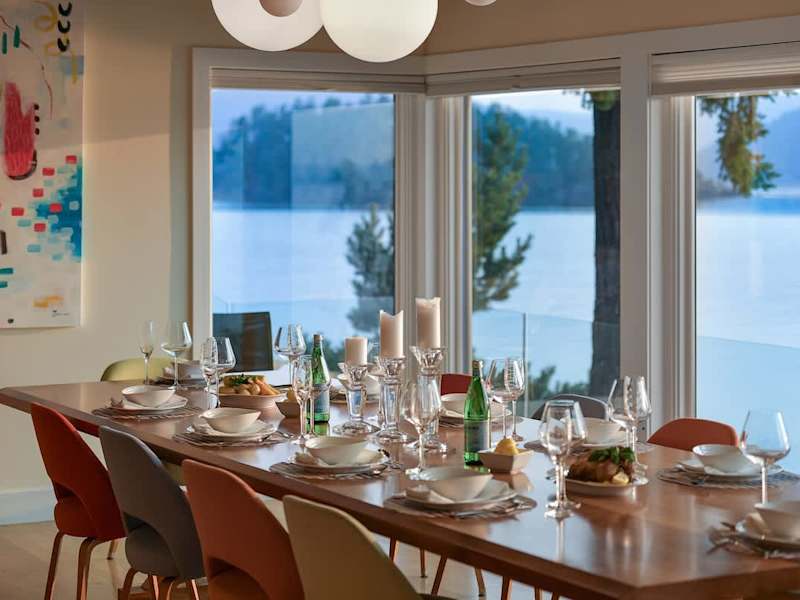 Dine with incredible ocean views.