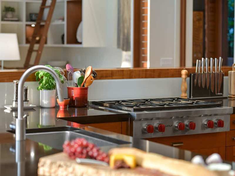 Chef's kitchen