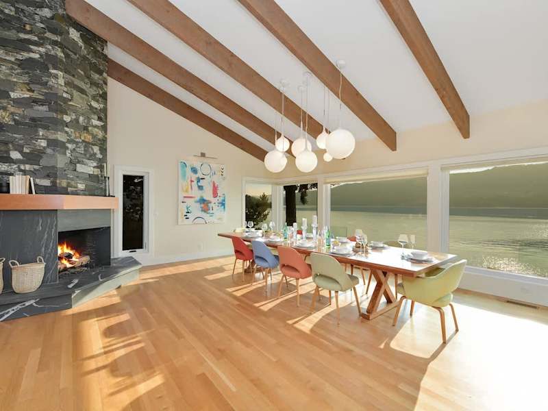 Open plan dining area with sweeping views.