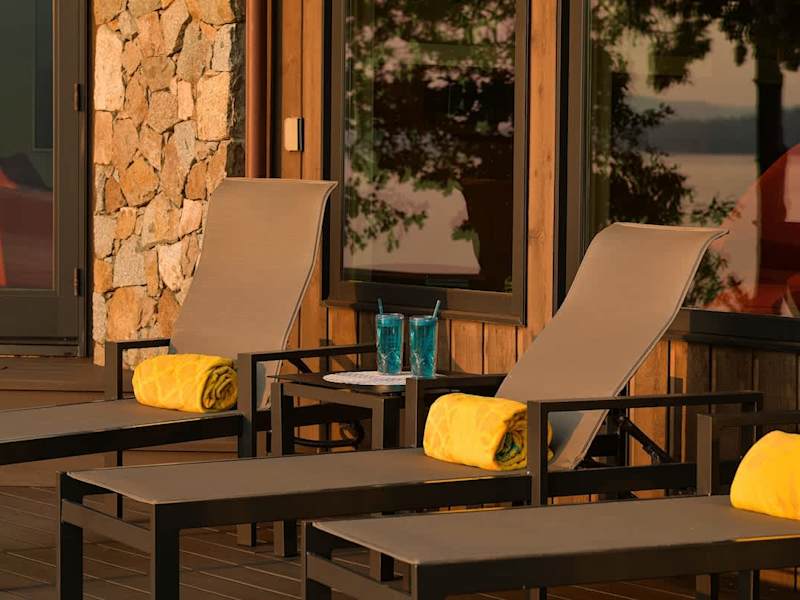 Bask in outdoors in comfort.