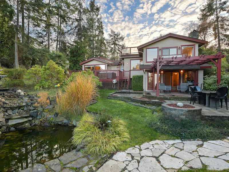 Large private yard