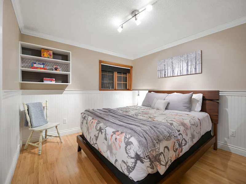 Queen Room