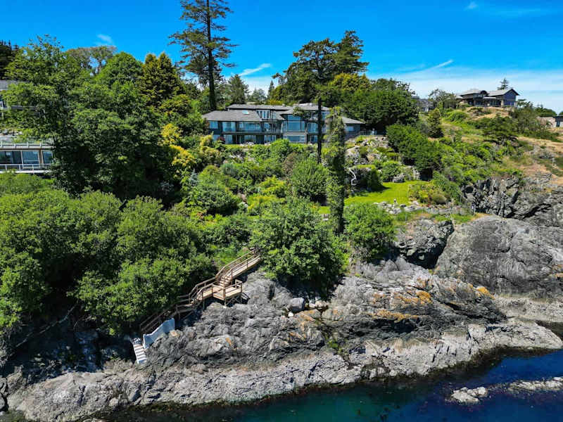 Oceanfront Oasis with Spectacular Views.