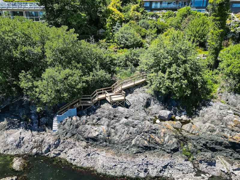 Bring your own ocean kayaks and use the ocean access stairs from the property.
