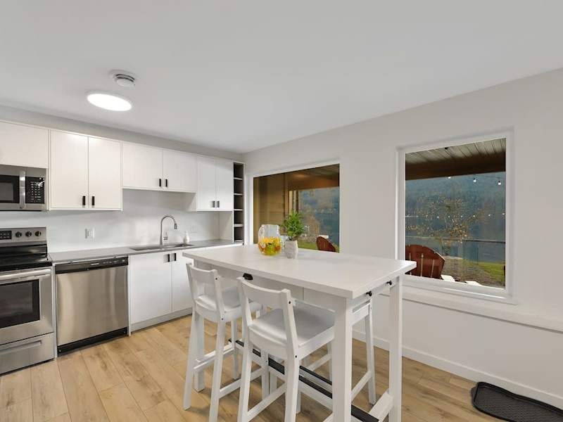 Ground level second full kitchen.