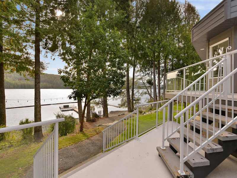 Lots of access to the lake from the house.