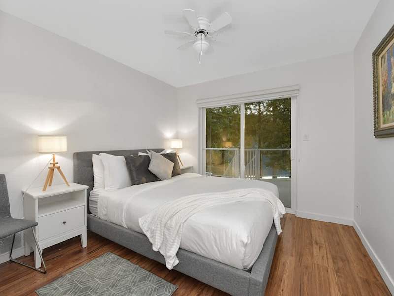 Main Floor Queen Bedroom 2