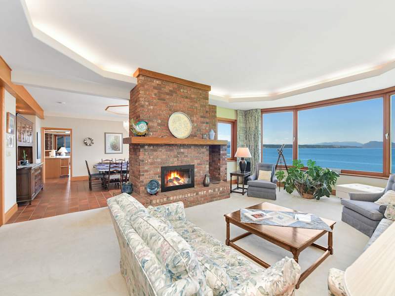 Main floor living room, View of dining area