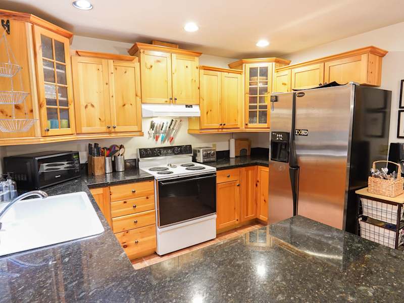 Bel Chalet | Hot Tub, Gas Fireplace, Sleeps 6, photo 3 of 38