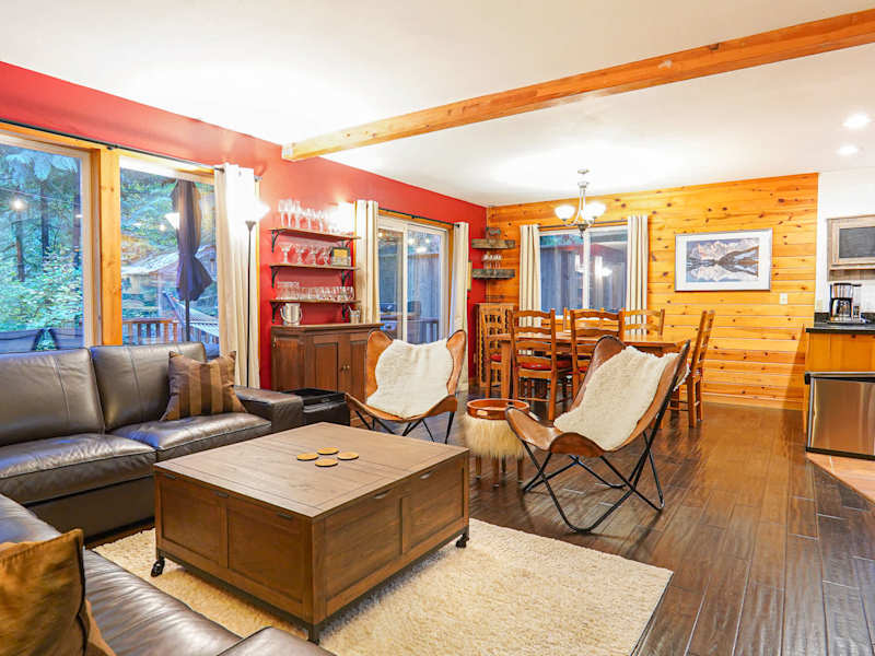 Bel Chalet | Hot Tub, Gas Fireplace, Sleeps 6, photo 13 of 38