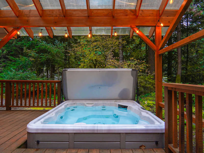 Bel Chalet | Hot Tub, Gas Fireplace, Sleeps 6, photo 29 of 38