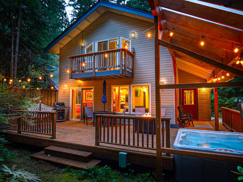 Bel Chalet | Hot Tub, Gas Fireplace, Sleeps 6, photo 34 of 38