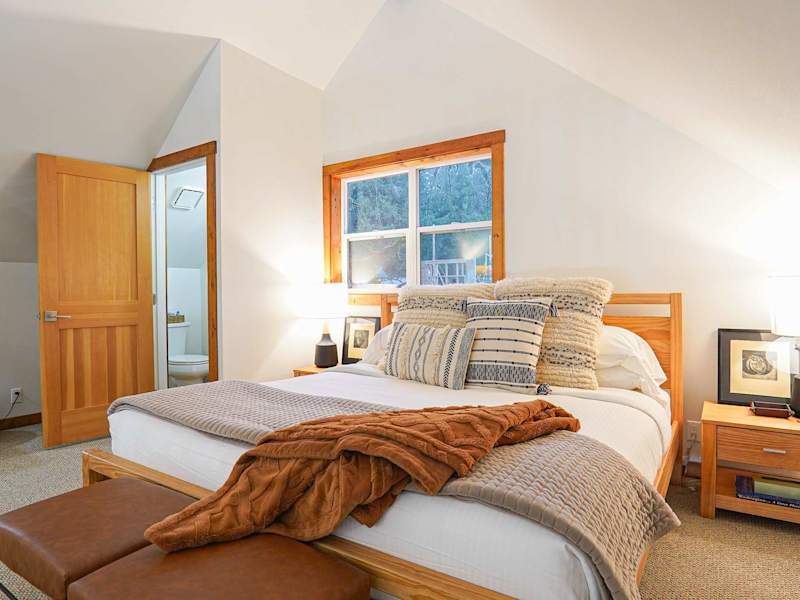 Apres Lodge | Brand new hot tub | Gas fireplace, photo 5 of 34