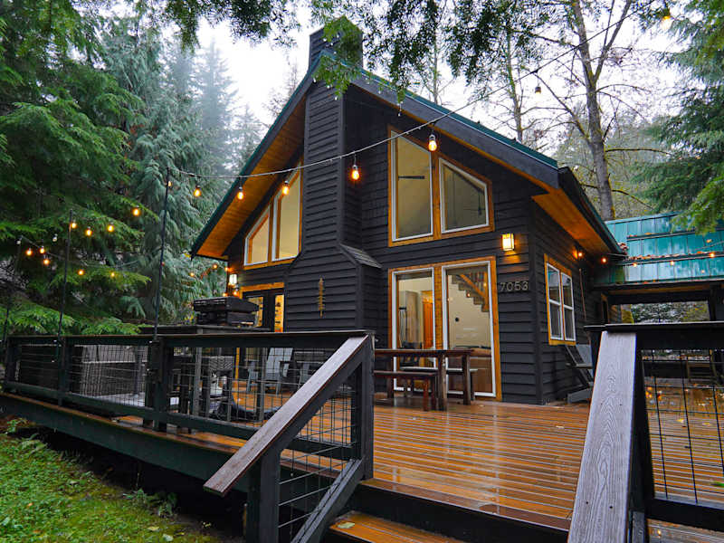 Apres Lodge | Brand new hot tub | Gas fireplace, photo 1 of 34