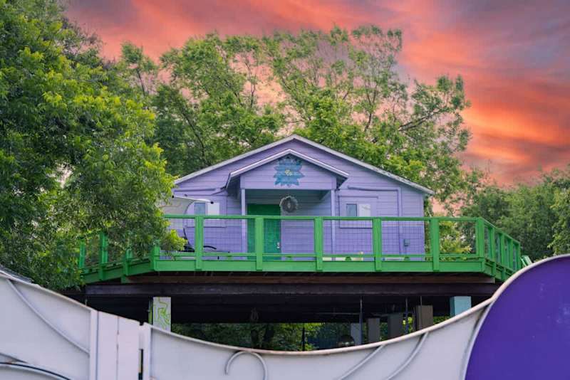 Sky-High Treehouse | Pool & Hot Tub! — Austin