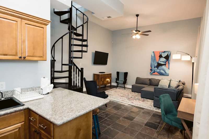 1529 Dumaine Contemporary Charming home — New Orleans
