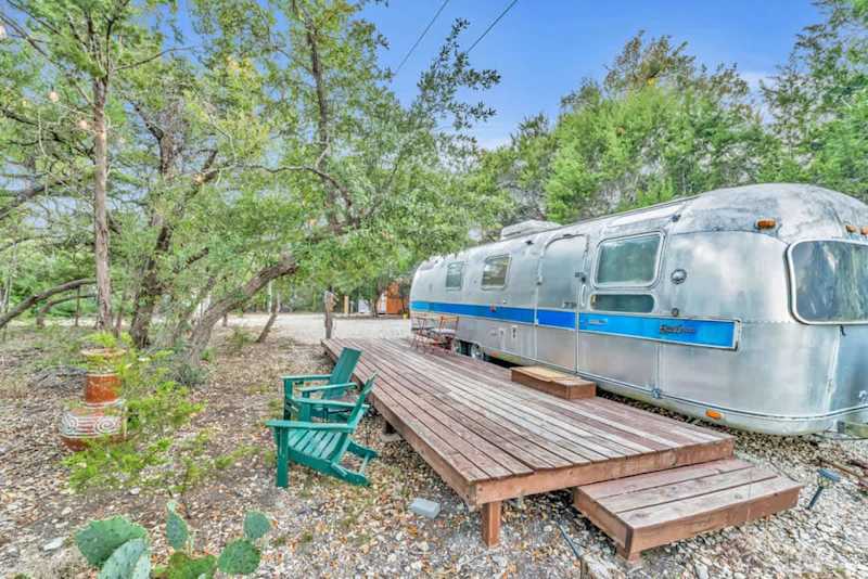 Airstream | Fire | Hammock | Hot tub — Driftwood