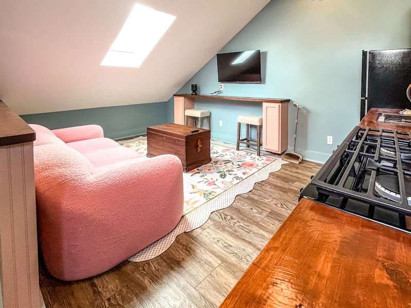 Pool & Pets Welcome: Loft by French Quarter — New Orleans