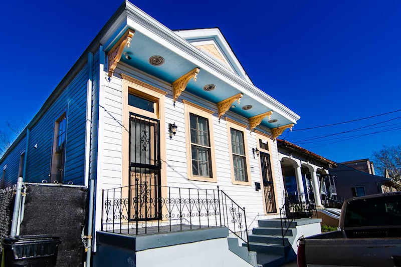 Charming St. Ann Studio - by Historic Getaways — New Orleans