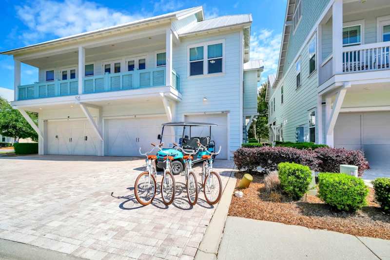 Complimentary 6-seater golf cart and 4 bikes.