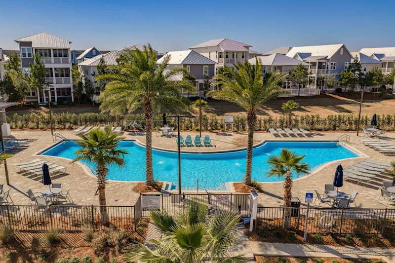 Prominence South pool.