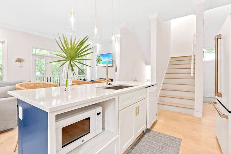 2nd floor space.