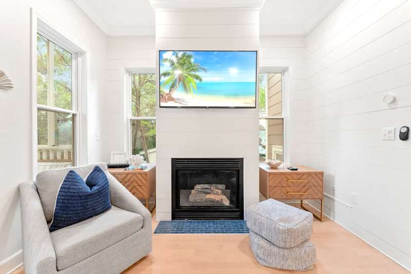Living room.