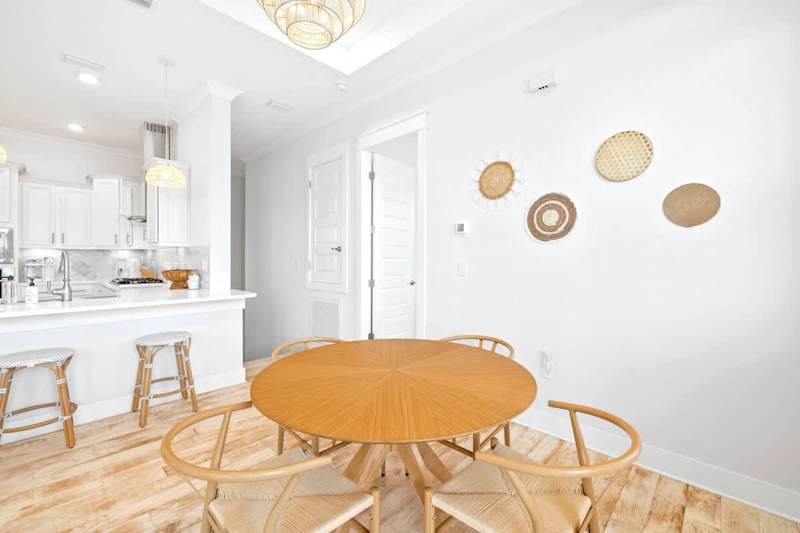 Dining table seats 4.