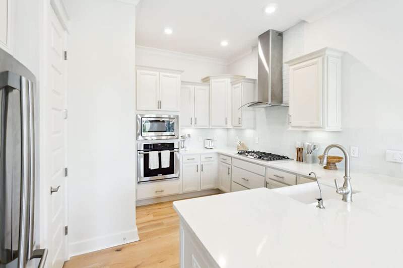 Gourmet kitchen is perfect for cooking meals at home!