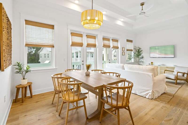 Dining room table with seating for 4.