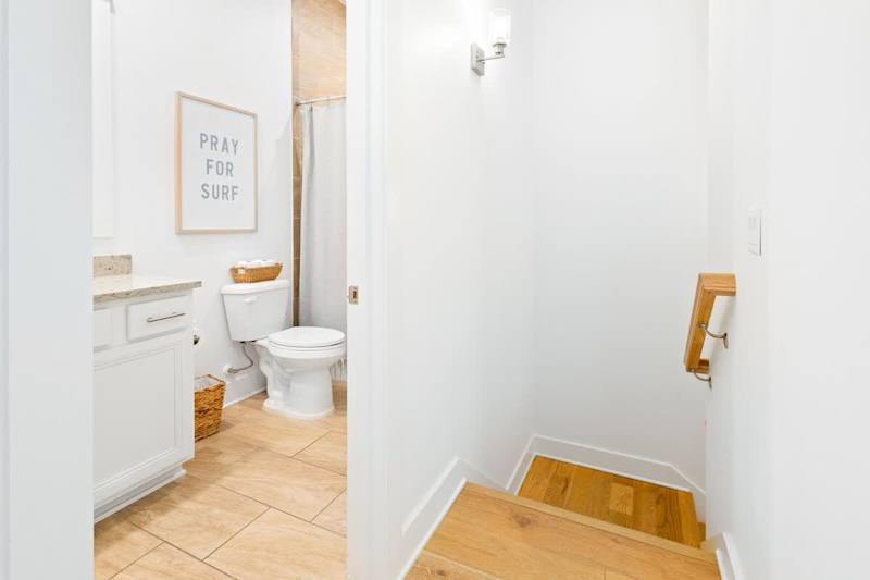 Second floor full bath.