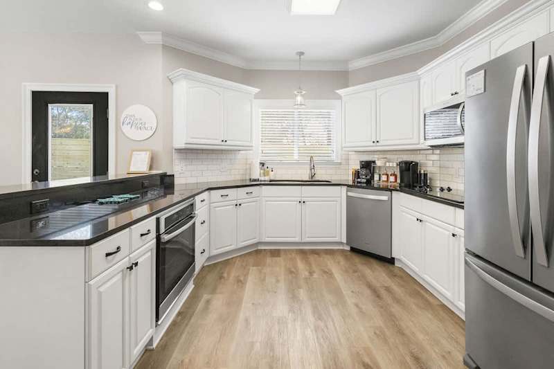 Large fully stocked gourmet kitchen- perfect for cooking together!